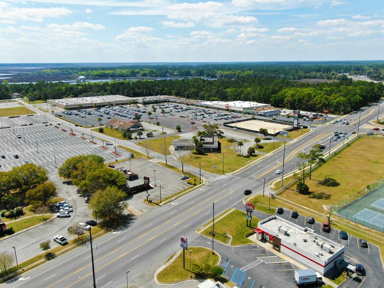 More Photos Of 2603 Osborne Rd, Saint Marys General Retail For Sale