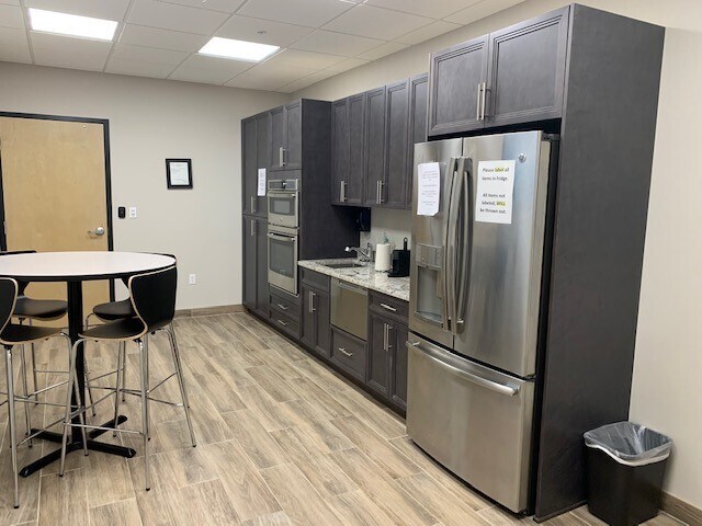 More Photos Of 9911 Corkscrew Rd, Estero Medical For Lease