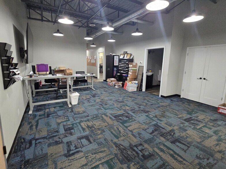 More Photos Of 93 Lagrange Ave, Rochester Manufacturing For Sale
