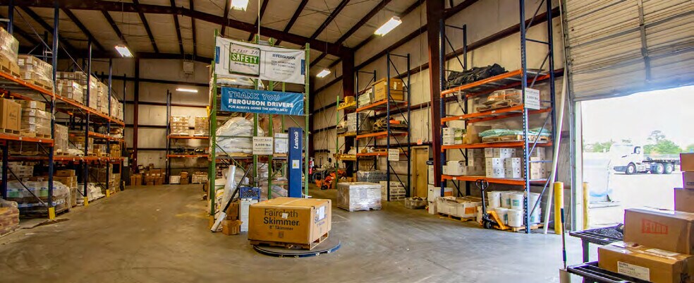 More Photos Of 166 Pontiac Business Center Dr, Columbia Warehouse For Sale