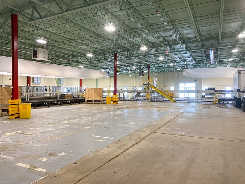 More Photos Of 20 New England Dr, Essex Junction Warehouse For Lease