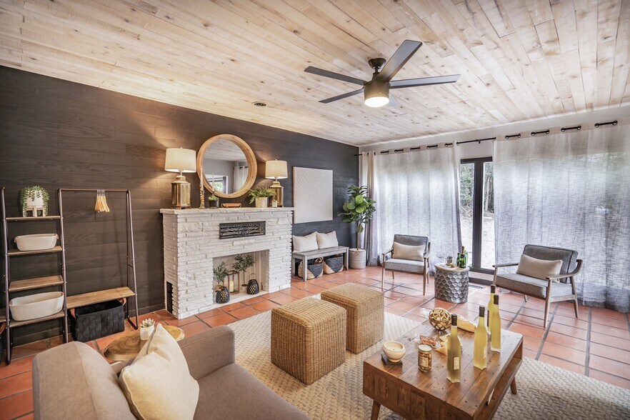 More Photos Of 12341 San Mateo Rd, Half Moon Bay Specialty For Lease