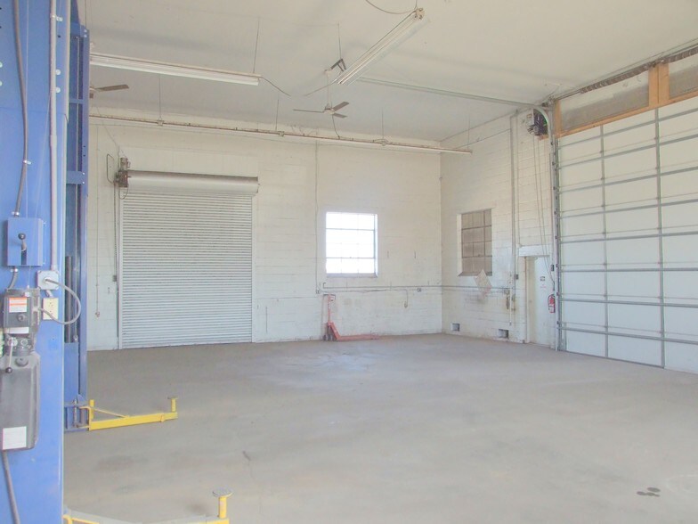 More Photos Of 460 Limestone Rd, Oxford Freestanding For Sale