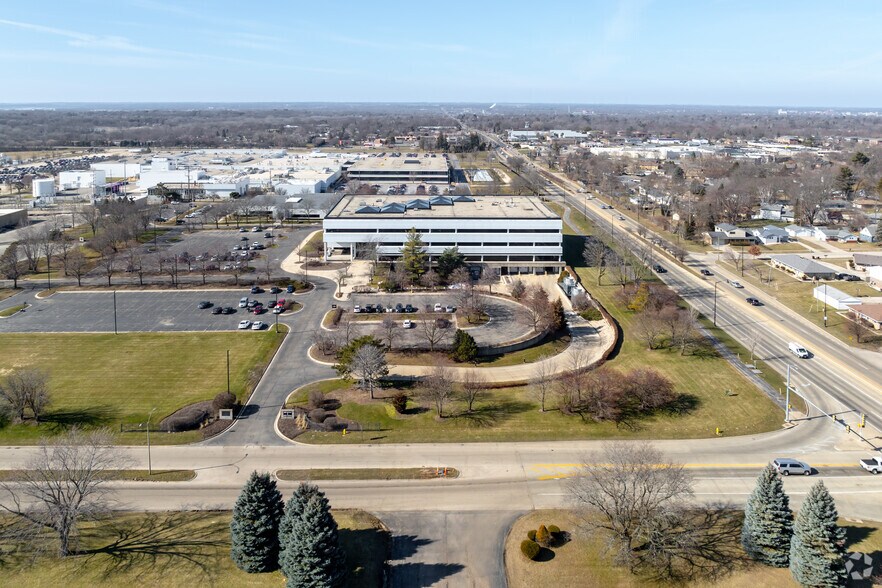 More Photos Of 4949 Harrison Ave, Rockford Office For Lease