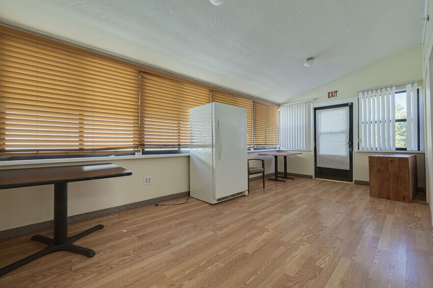More Photos Of 220 Scotland St, Dunedin Healthcare For Lease