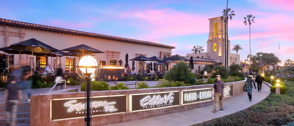 More Photos Of 789 W Harbor Dr, San Diego General Retail For Sale