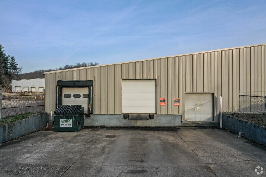 More Photos Of 210 13th St, Malta Manufacturing For Lease