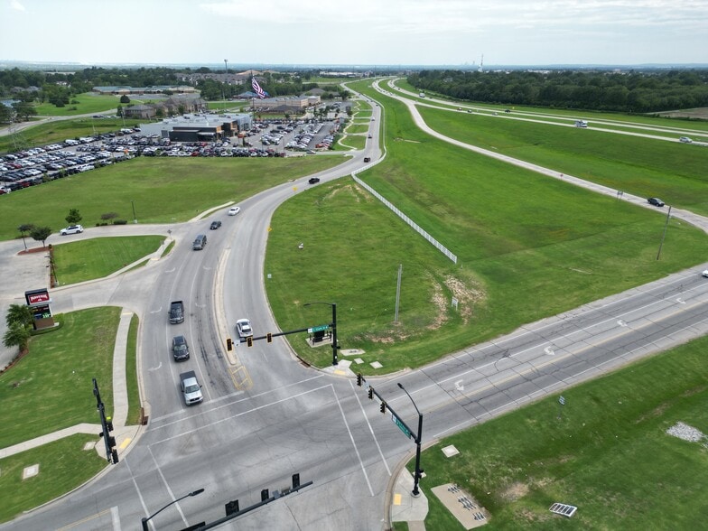 More Photos Of 10596 Owasso Expressway and 106th Street North St, Owasso Land For Sale