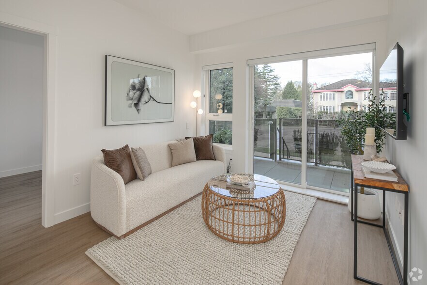 More Photos Of 5828 Granville St, Vancouver Apartments For Sale