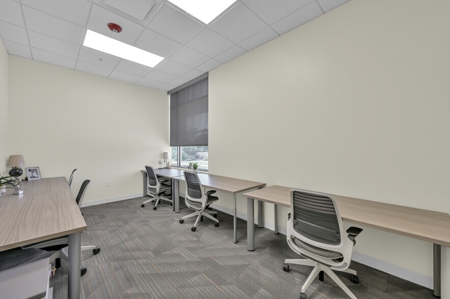 More Photos Of 14150 Huffmeister Rd, Cypress Coworking Space