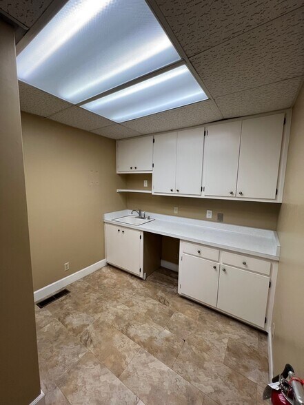 More Photos Of 12907 Alcosta Blvd, San Ramon Warehouse For Lease