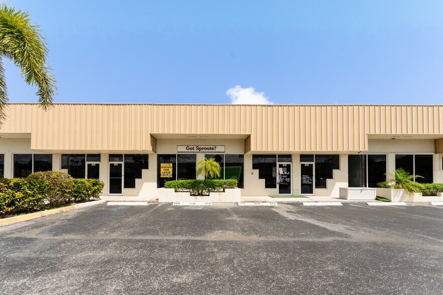 More Photos Of 6758 N Military Trl, West Palm Beach Unknown For Lease