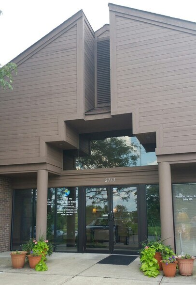 More Photos Of 555 W Schrock Rd, Westerville Medical For Sale