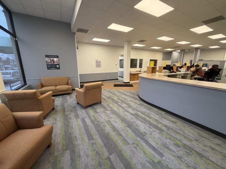 More Photos Of 115 W Main St, Mc Arthur Office For Sale