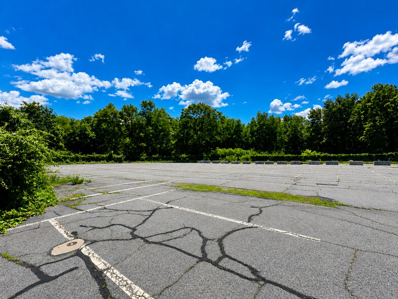 More Photos Of 250 Turnpike Rd, Southborough Land For Sale