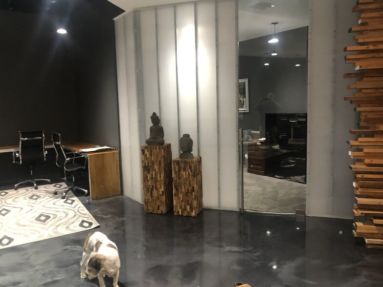 More Photos Of 3330 W Cypress St, Tampa Office For Sale