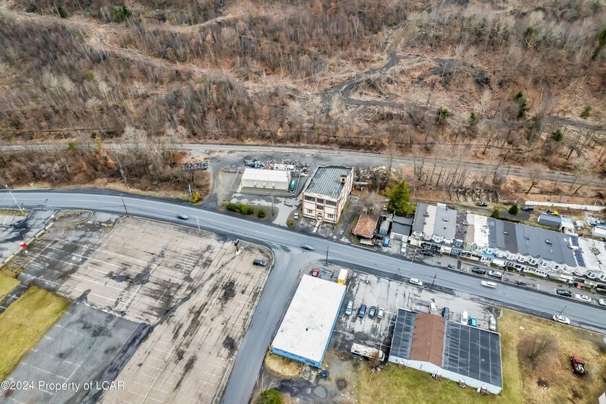 More Photos Of 1001 W Centre St, Mahanoy City Warehouse For Sale