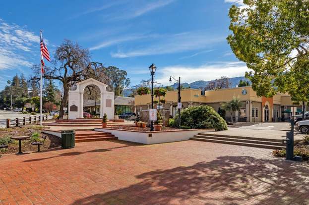 More Photos Of 20665 4th St, Saratoga Loft Creative Space For Lease