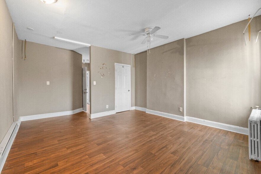 More Photos Of 210 E Lafayette Ave, Baltimore Apartments For Sale
