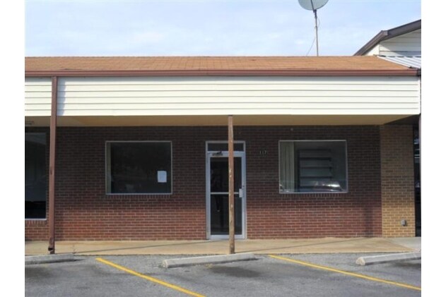 More Photos Of 105-121 Murray Plz, Chatsworth General Retail For Sale