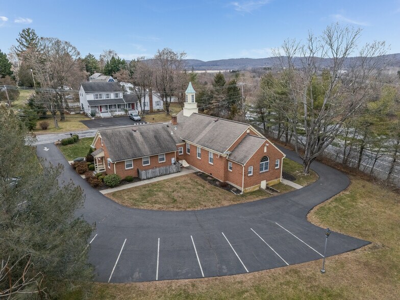 More Photos Of 16 Harrison St, Clinton Township Office Residential For Sale