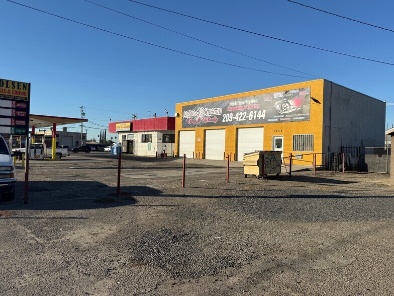 More Photos Of 1541 Crows Landing Rd, Modesto Freestanding For Sale