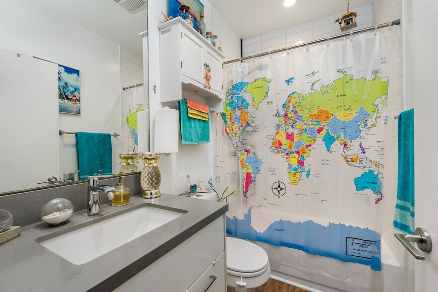 More Photos Of 845 Bunker Hill Ave, Los Angeles Apartments For Sale