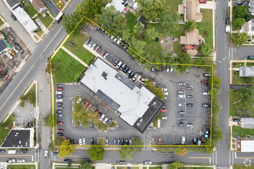 More Photos Of 720 King Georges Post Rd, Fords Office For Lease