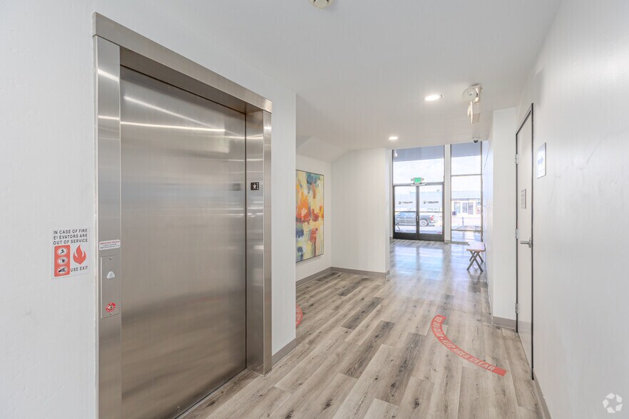 More Photos Of 22 W 35th St, National City Medical For Lease