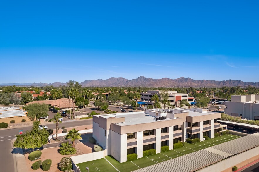 More Photos Of 9495 E San Salvador Dr, Scottsdale Medical For Lease