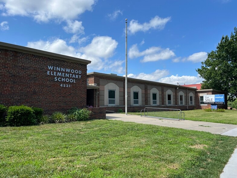 Primary Photo Of 4531 NE 44th Ter, Kansas City Schools For Sale