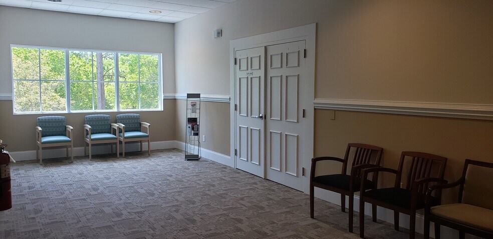 More Photos Of 690 Sunset Blvd N, Sunset Beach Medical For Lease