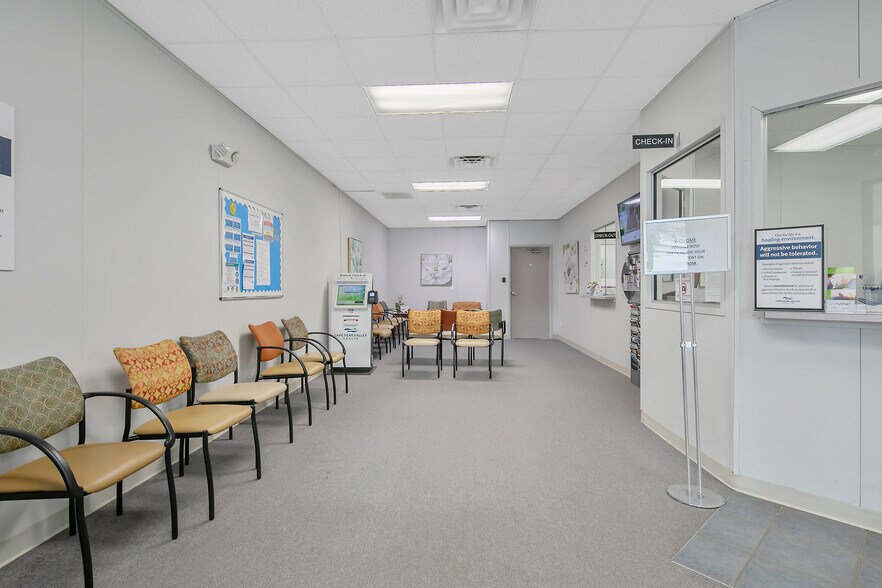 More Photos Of 7 E Duncan St, Lillington Medical For Sale