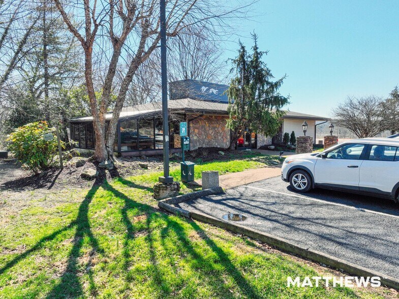 More Photos Of 205 Star Mountain Way, Powell Veterinarian Kennel For Sale