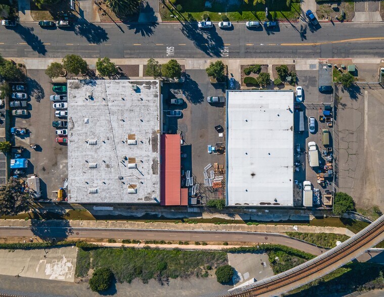 More Photos Of 826 Rancheros Dr, San Marcos Warehouse For Lease