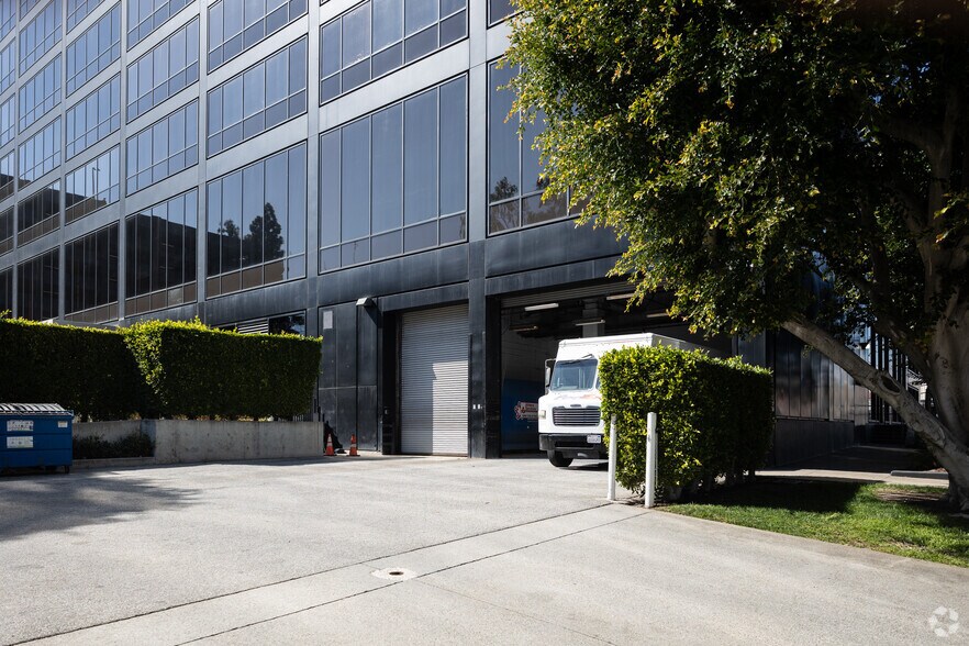 More Photos Of 10940 Wilshire Blvd, Los Angeles Office For Lease
