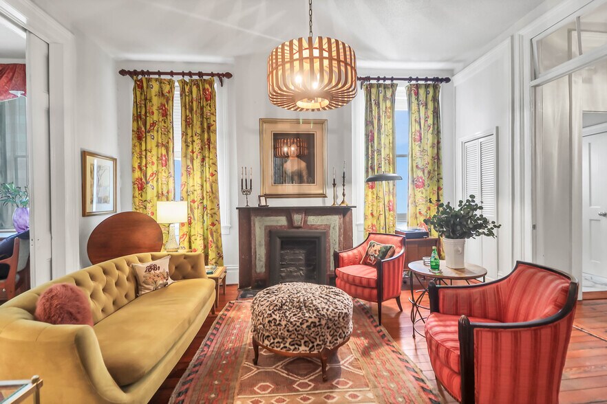 More Photos Of 78 Society St, Charleston Specialty For Sale