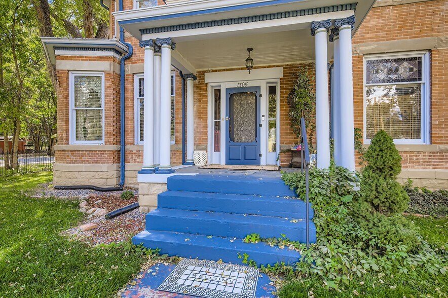 More Photos Of 1305 W 3rd St, Florence Hotel For Sale