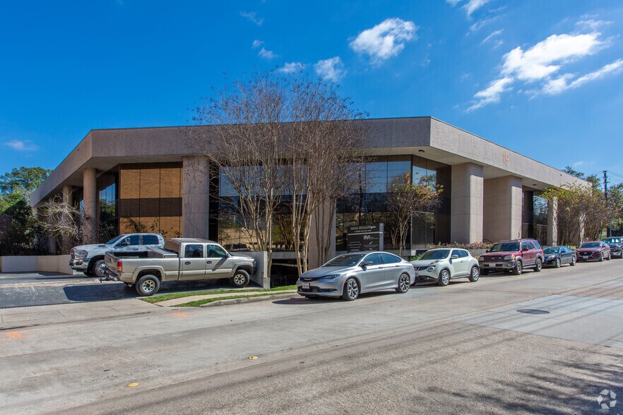 More Photos Of 19 Briar Hollow Ln, Houston Office For Lease