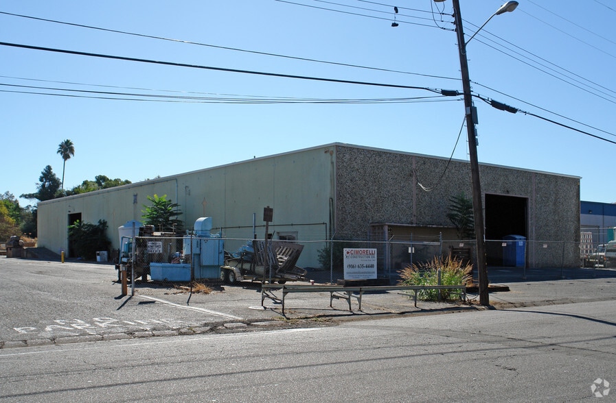 More Photos Of 1940 Railroad Dr, Sacramento Warehouse For Sale
