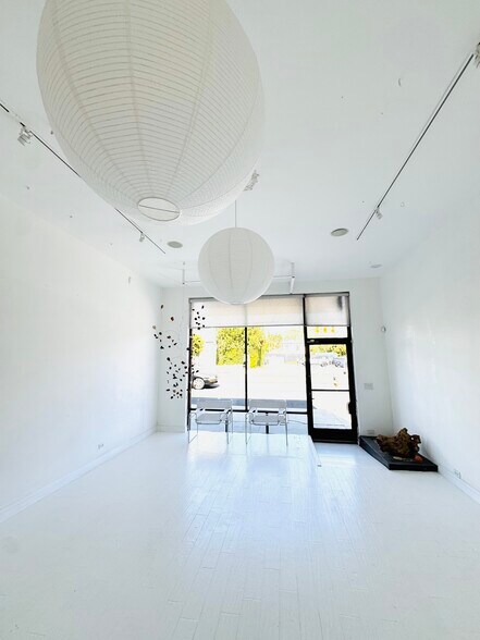 Primary Photo Of 351-353 S La Brea Ave, Los Angeles Storefront Retail Office For Lease