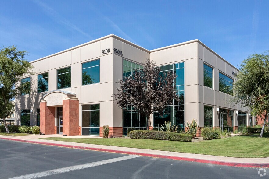 More Photos Of 9100 Ming Ave, Bakersfield Office For Lease