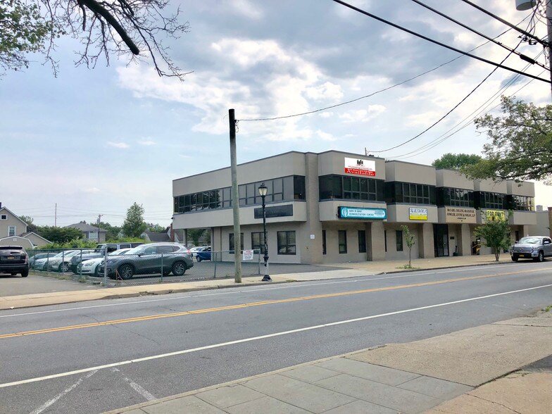 346 Westbury Ave, Carle Place, NY 11514 Medical For Sale