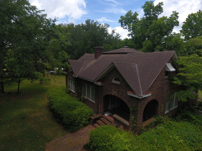 More Photos Of 1332 Ashley River Rd, Charleston Specialty For Sale