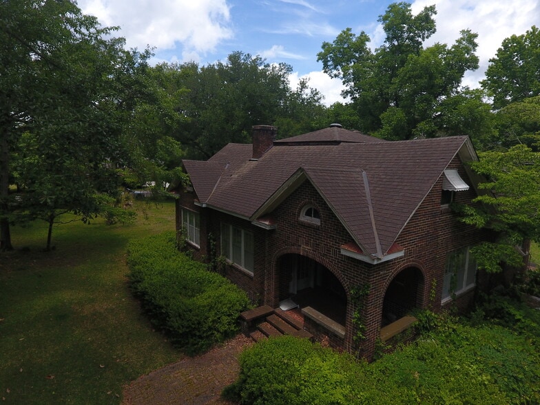 More Photos Of 1332 Ashley River Rd, Charleston Specialty For Sale