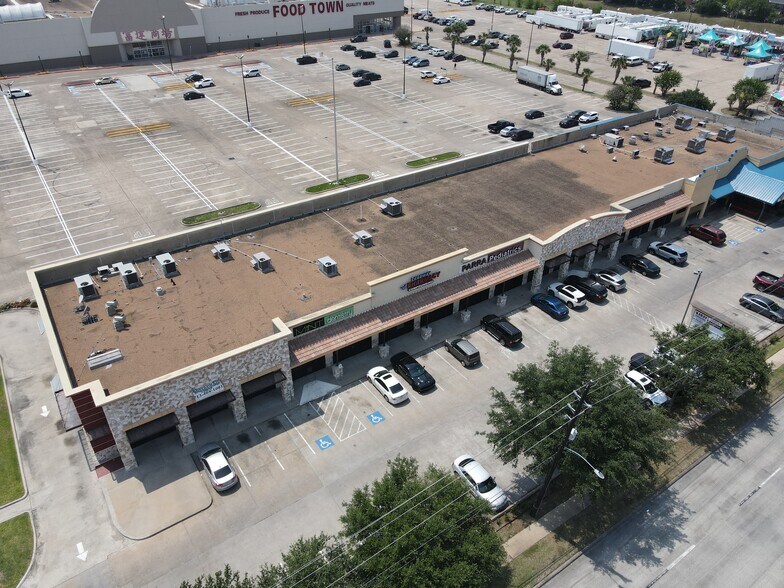 More Photos Of 9370-9380 W Sam Houston Pky S, Houston Unknown For Lease