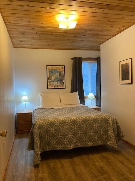 More Photos Of 7582 Buck Brush, Portola Hotel For Sale