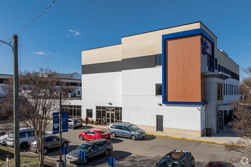 Primary Photo Of 1510 N 28th St, Richmond Medical For Lease