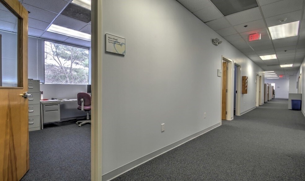 More Photos Of 12 Cambridge Dr, Trumbull Office Residential For Lease