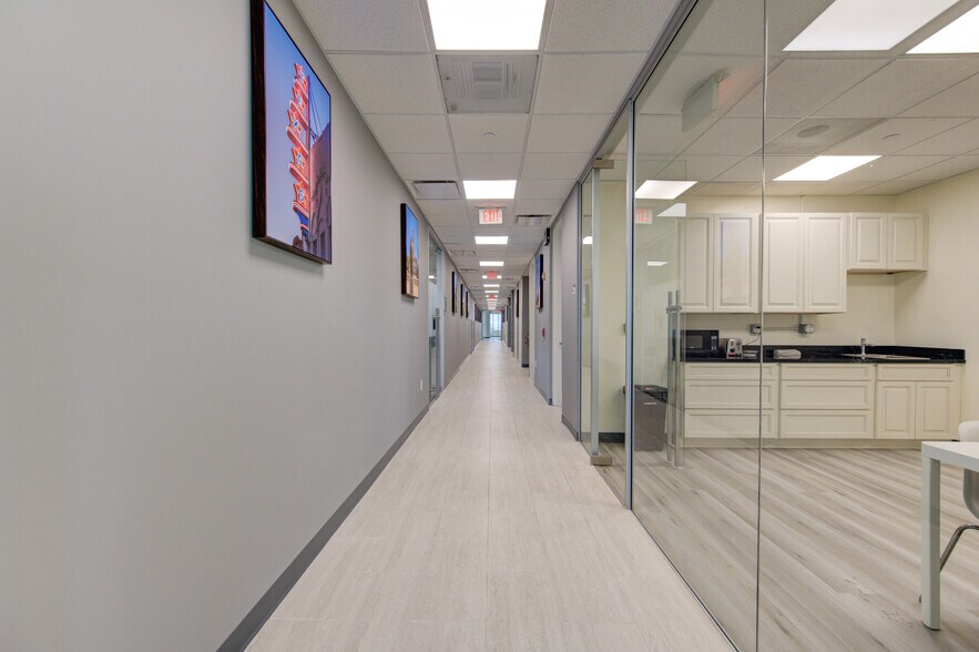 More Photos Of 9999 Bellaire Blvd, Houston Medical For Lease